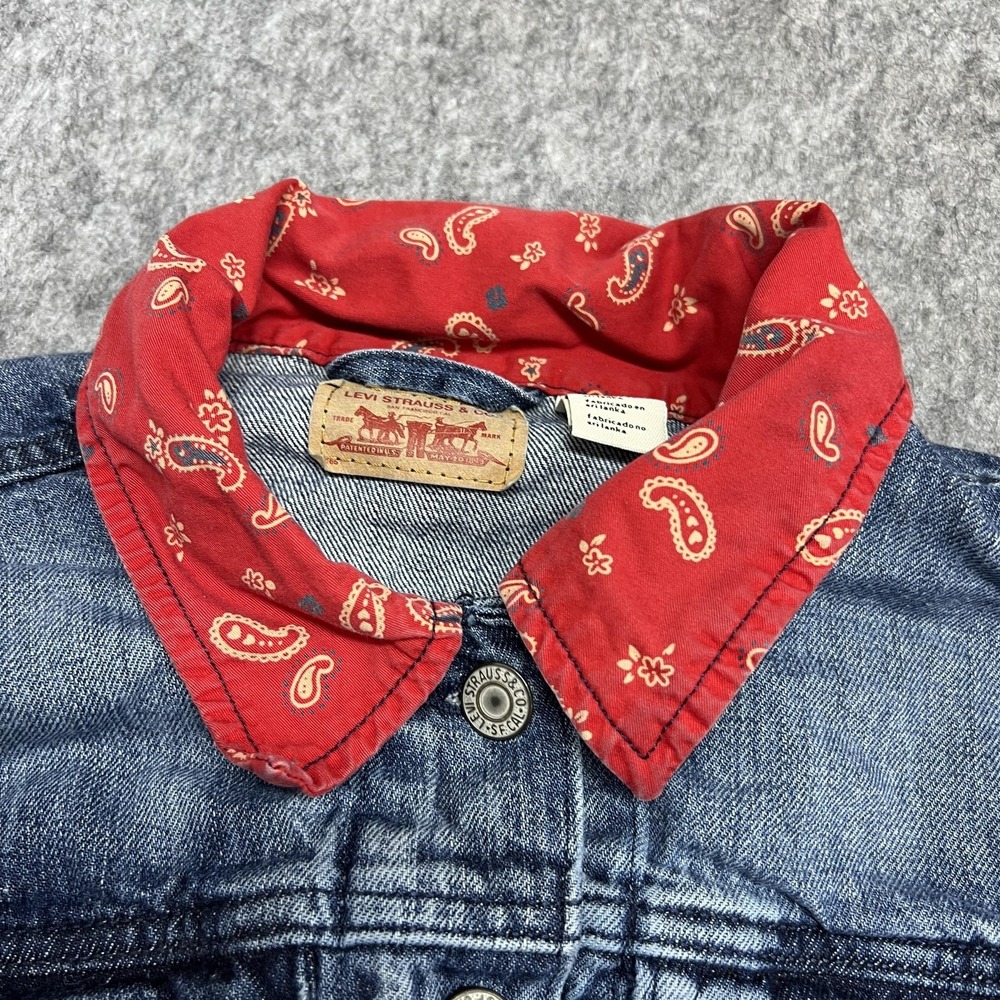 Levis Jacket Womens S Blue Denim Trucker Western Bandana Paisley Collar Cuffs - Picture 11 of 16